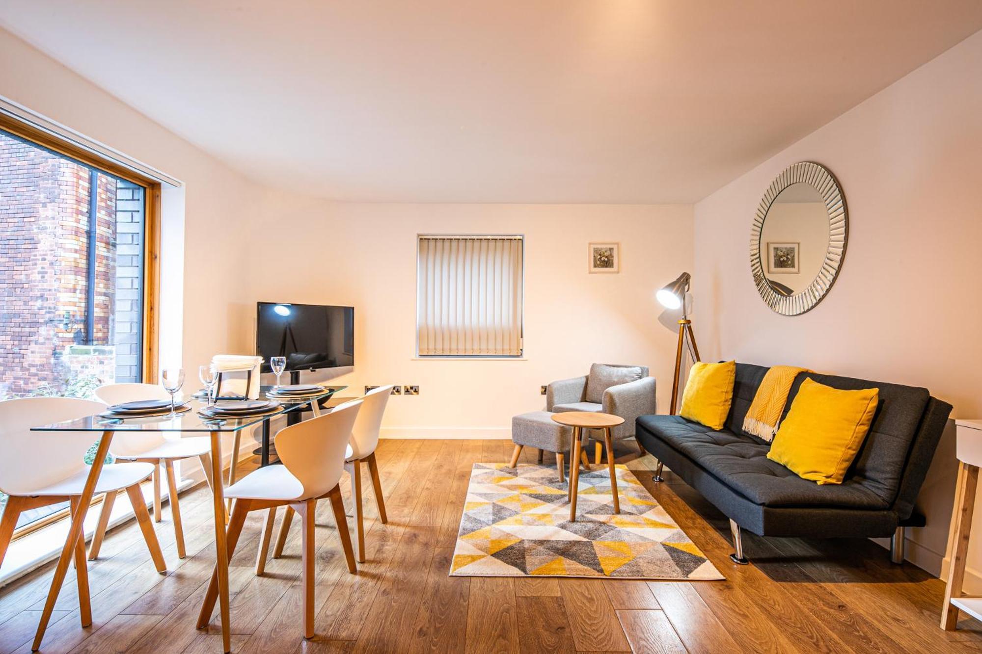 Stylish 2 Bed Apt 18 - City Centre, Free Parking, Espresso Machine & Netflix - Hosted By Stay Host Save シェフィールド エクステリア 写真