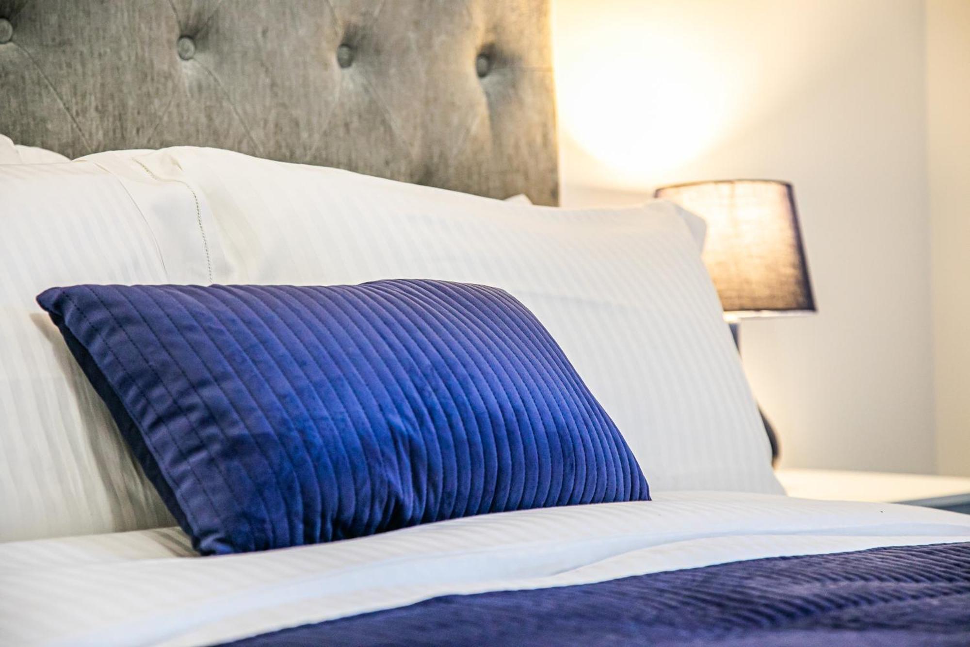 Stylish 2 Bed Apt 18 - City Centre, Free Parking, Espresso Machine & Netflix - Hosted By Stay Host Save シェフィールド エクステリア 写真